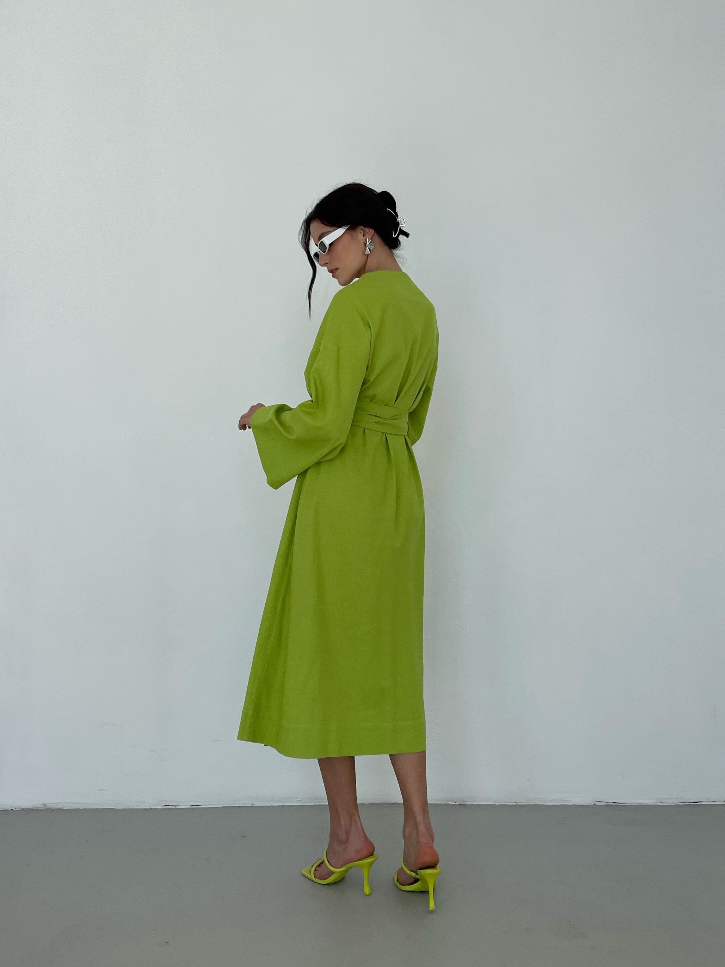 Лляна сукня-кімоно