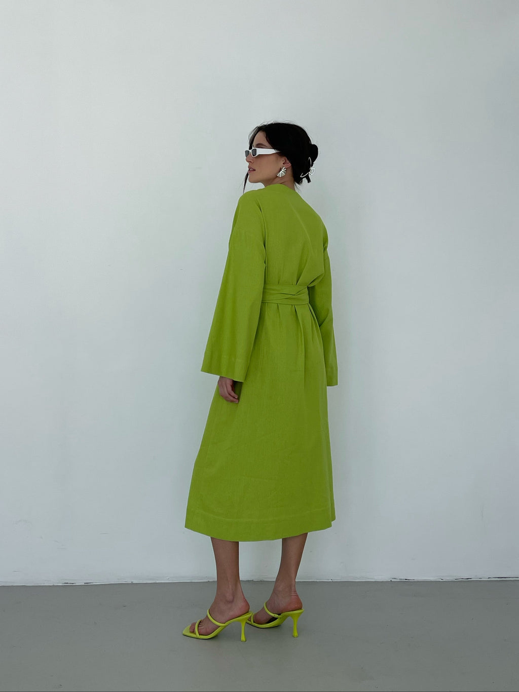 Лляна сукня-кімоно