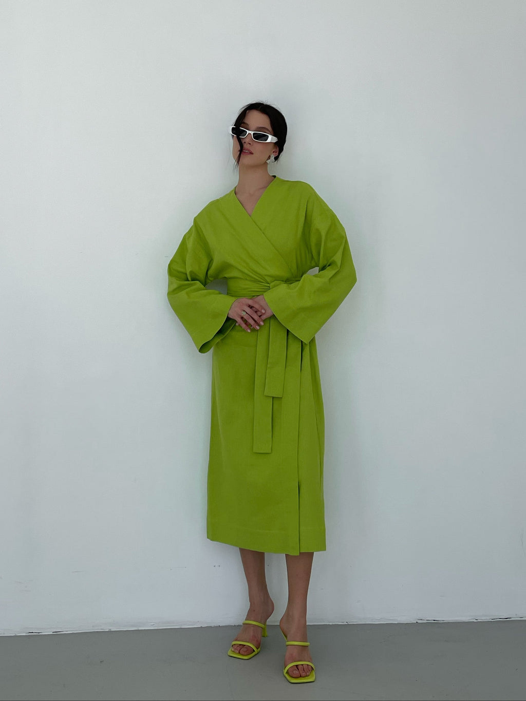 Лляна сукня-кімоно