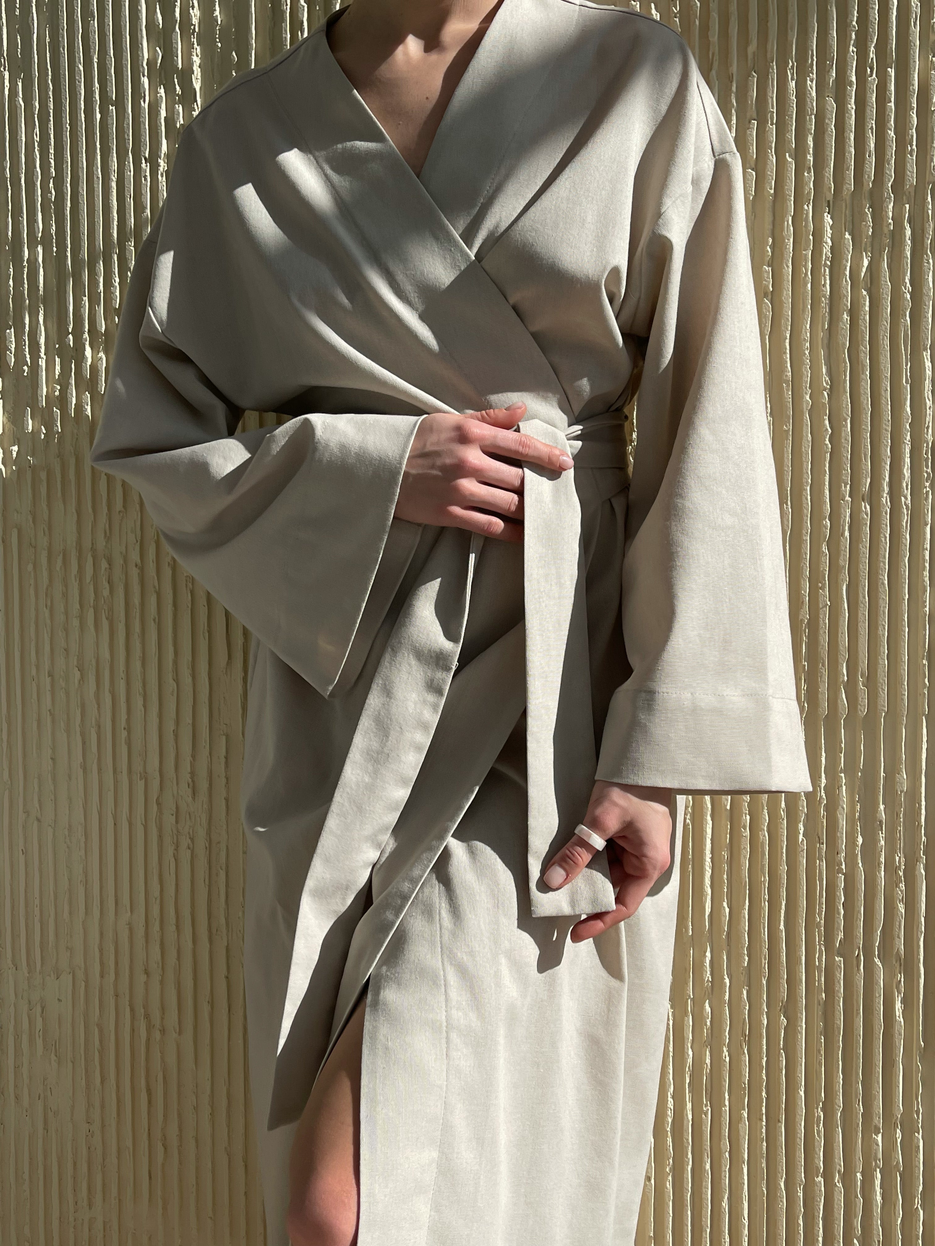 Лляна сукня-кімоно