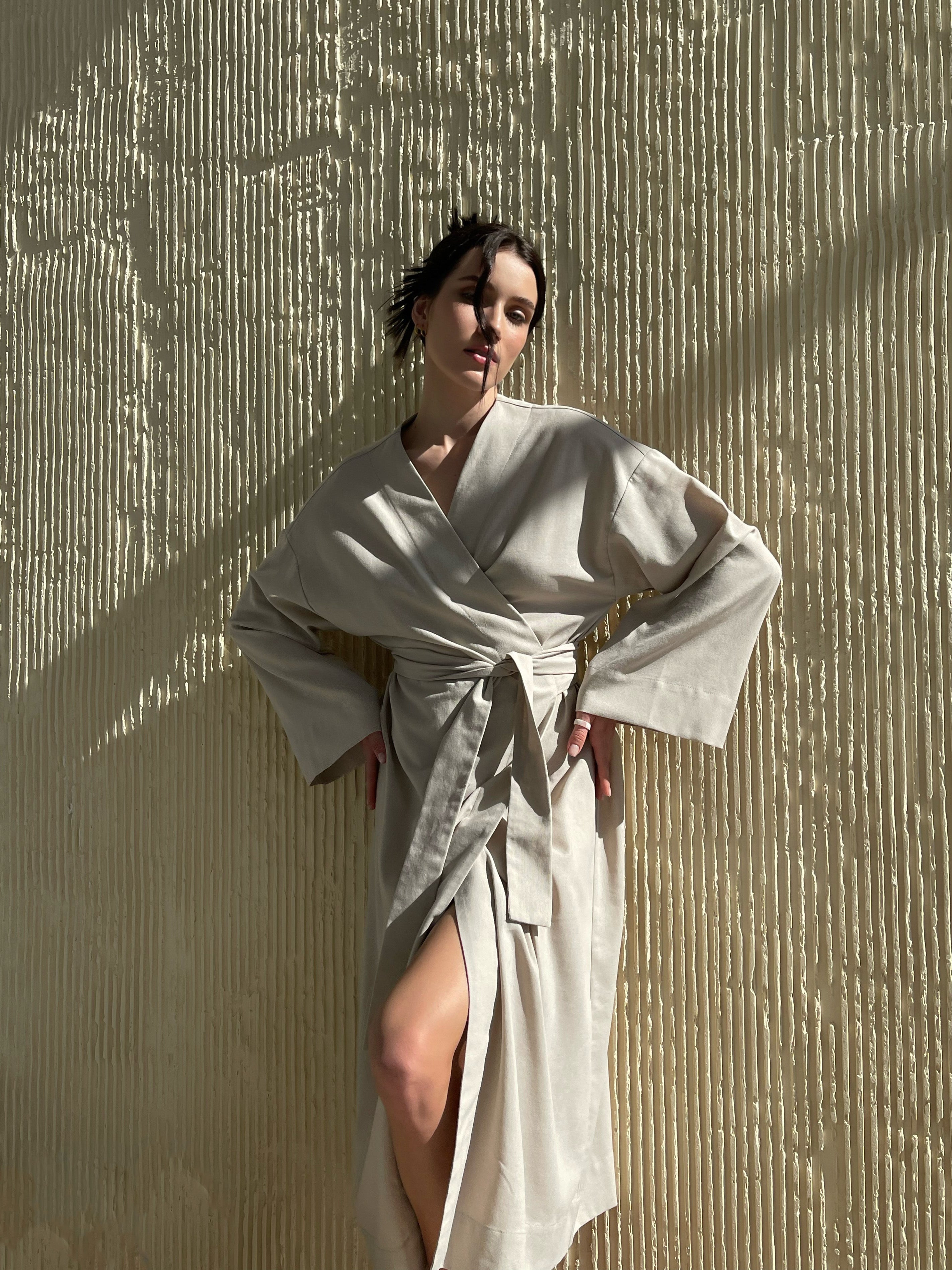 Лляна сукня-кімоно