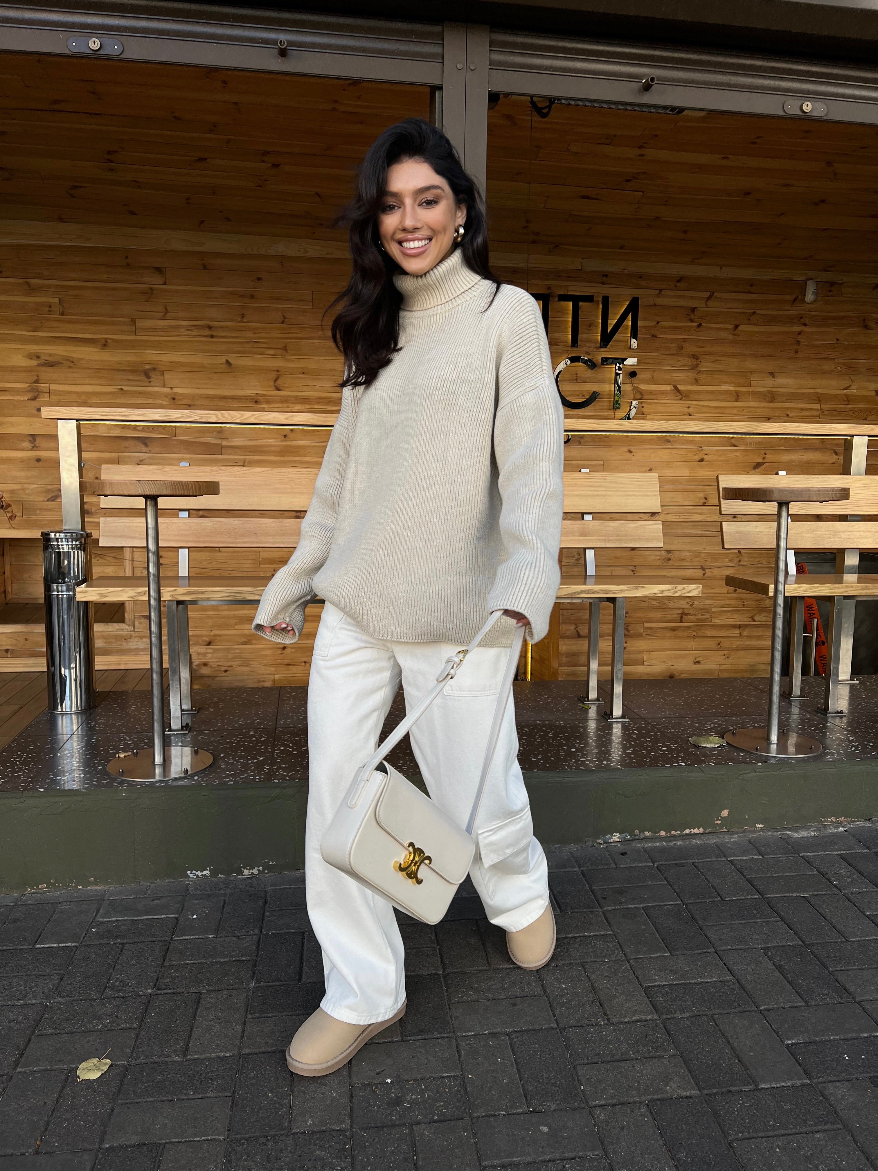 Об'ємний светр Cozy